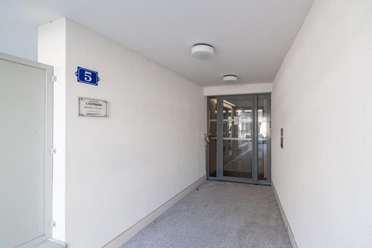 L'Estrade Appartement Annecy Bagian luar foto