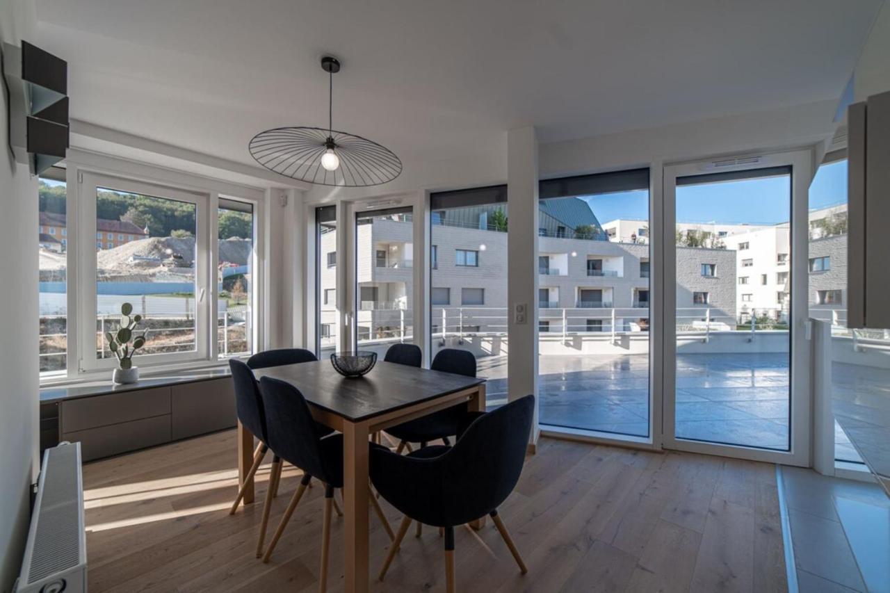 L'Estrade Appartement Annecy Bagian luar foto